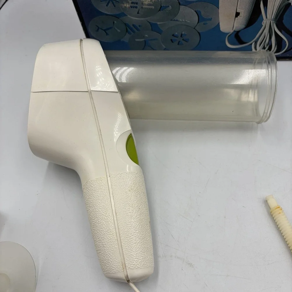 Vintage‎ Wear-Ever Super Shooter No. 70001 Electric Cookie Canapé Candy Read
